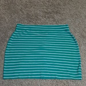 Moda International Green/White Strioed Mini Skirt Sz Large